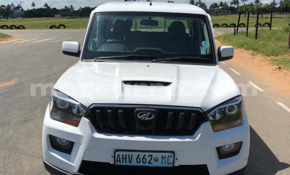Nunua Ilio tumika Mahindra Scorpio Nyeupe Gari ndani ya Maputo nchini Maputo