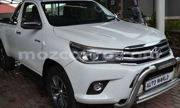 Comprar Usado Toyota Hilux Branco Carro em Maputo em Maputo Comprar Usado Toyota Hilux Branco Carro em Maputo em Maputo