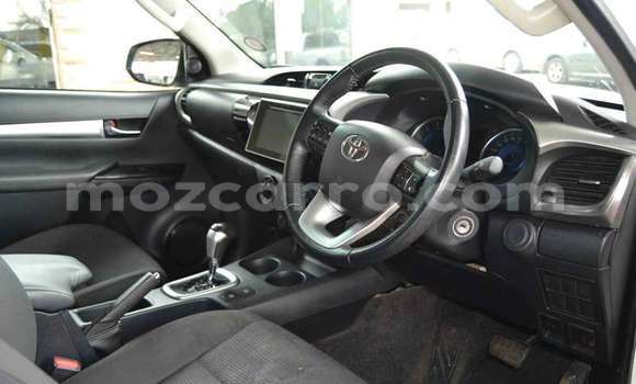 Comprar Usado Toyota Hilux Branco Carro em Maputo em Maputo Comprar Usado Toyota Hilux Branco Carro em Maputo em Maputo