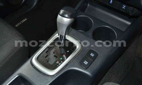 Comprar Usado Toyota Hilux Branco Carro em Maputo em Maputo Comprar Usado Toyota Hilux Branco Carro em Maputo em Maputo
