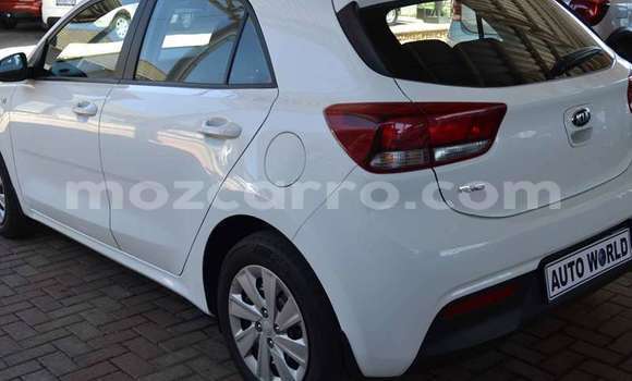 Comprar Usado Kia Rio Branco Carro em Maputo em Maputo Comprar Usado Kia Rio Branco Carro em Maputo em Maputo