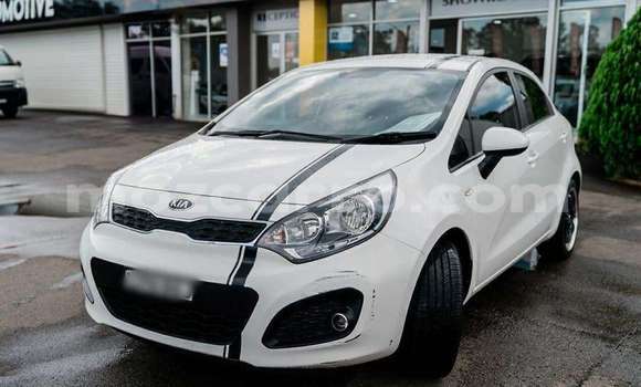 Comprar Usado Kia Rio Branco Carro em Maputo em Maputo Comprar Usado Kia Rio Branco Carro em Maputo em Maputo