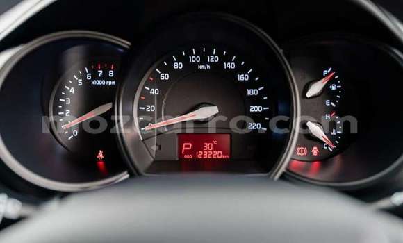 Comprar Usado Kia Rio Branco Carro em Maputo em Maputo Comprar Usado Kia Rio Branco Carro em Maputo em Maputo