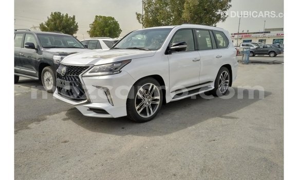 Comprar Importar Lexus LX Branco Carro em Import - Dubai em Cabo Delgado Comprar Importar Lexus LX Branco Carro em Import - Dubai em Cabo Delgado
