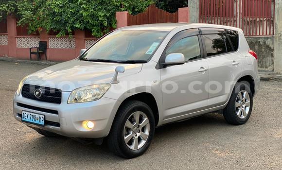Comprar Usado Toyota RAV4 Prata Carro em Maputo em Maputo Comprar Usado Toyota RAV4 Prata Carro em Maputo em Maputo