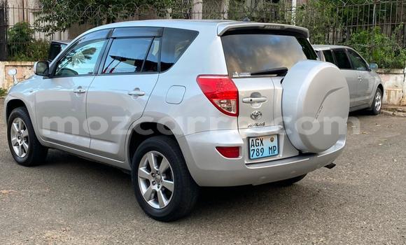 Comprar Usado Toyota RAV4 Prata Carro em Maputo em Maputo Comprar Usado Toyota RAV4 Prata Carro em Maputo em Maputo