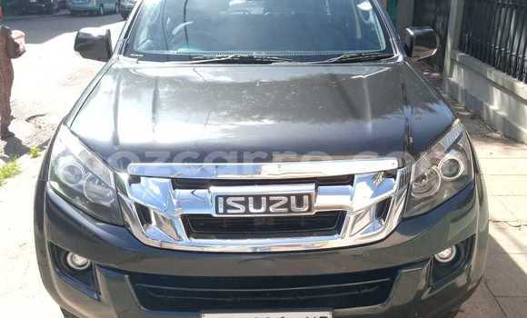 Comprar Usado Isuzu D-max Cab4 Preto Carro em Maputo em Maputo Comprar Usado Isuzu D-max Cab4 Preto Carro em Maputo em Maputo