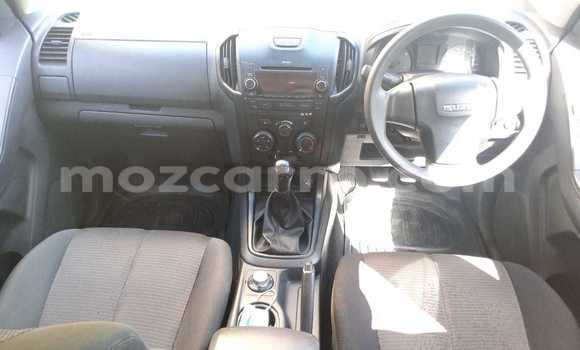 Comprar Usado Isuzu D-max Cab4 Preto Carro em Maputo em Maputo Comprar Usado Isuzu D-max Cab4 Preto Carro em Maputo em Maputo