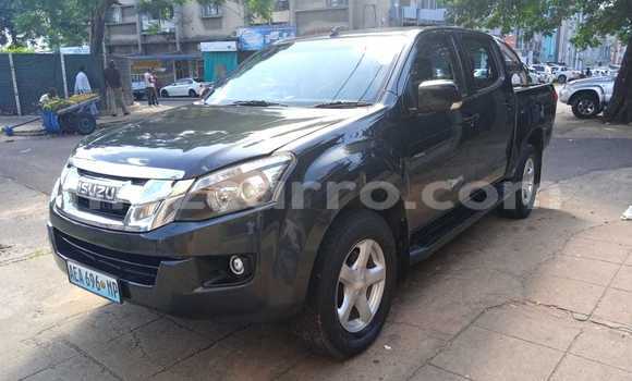 Comprar Usado Isuzu D-max Cab4 Preto Carro em Maputo em Maputo Comprar Usado Isuzu D-max Cab4 Preto Carro em Maputo em Maputo