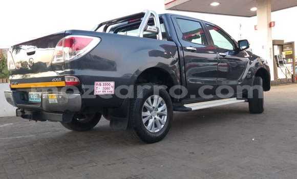 Comprar Usado Mazda BT-50 Preto Carro em Maputo em Maputo Comprar Usado Mazda BT-50 Preto Carro em Maputo em Maputo