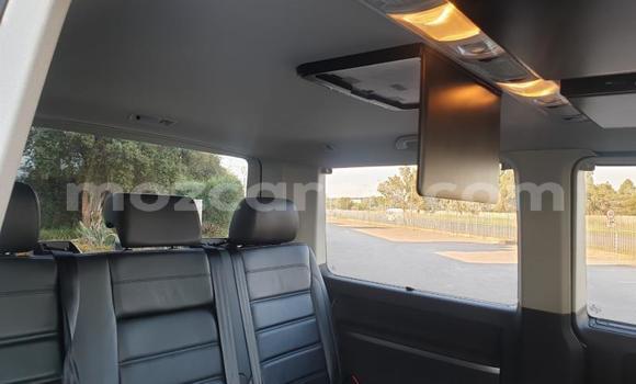 Tenga Tsaru Volkswagen Caravelle Zvimwe Mota in Maputo in Maputo Tenga Tsaru Volkswagen Caravelle Zvimwe Mota in Maputo in Maputo