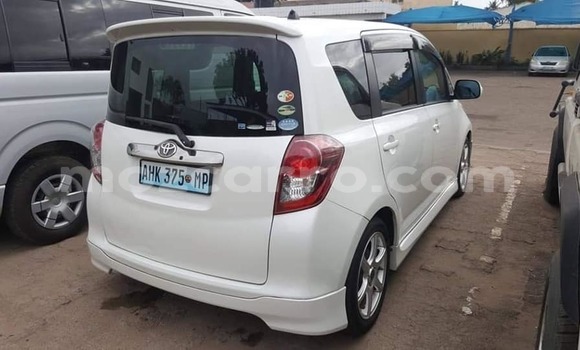 Comprar Usado Toyota Ractis Branco Carro em Ancuabe em Cabo Delgado Comprar Usado Toyota Ractis Branco Carro em Ancuabe em Cabo Delgado