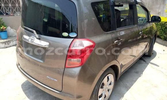 Comprar Usado Toyota Ractis Castanho Carro em Ancuabe em Cabo Delgado Comprar Usado Toyota Ractis Castanho Carro em Ancuabe em Cabo Delgado