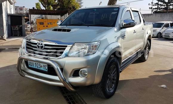 Buy Used Toyota Hilux Silver Car in Ancuabe in Cabo Delgado Buy Used Toyota Hilux Silver Car in Ancuabe in Cabo Delgado