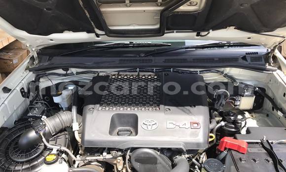 Nunua Ilio tumika Toyota Hilux Fedha Gari ndani ya Ancuabe nchini Cabo Delgado Nunua Ilio tumika Toyota Hilux Fedha Gari ndani ya Ancuabe nchini Cabo Delgado