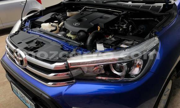 Comprar Usado Toyota Hilux Azul Carro em Ancuabe em Cabo Delgado
