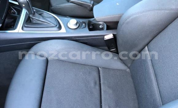 Comprar Usado BMW 1-Series Azul Carro em Maputo em Maputo Comprar Usado BMW 1-Series Azul Carro em Maputo em Maputo