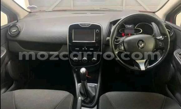 Tenga Tsaru Renault Clio Tsvuku Mota in Maputo in Maputo Tenga Tsaru Renault Clio Tsvuku Mota in Maputo in Maputo