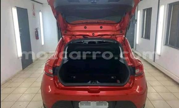 Tenga Tsaru Renault Clio Tsvuku Mota in Maputo in Maputo Tenga Tsaru Renault Clio Tsvuku Mota in Maputo in Maputo