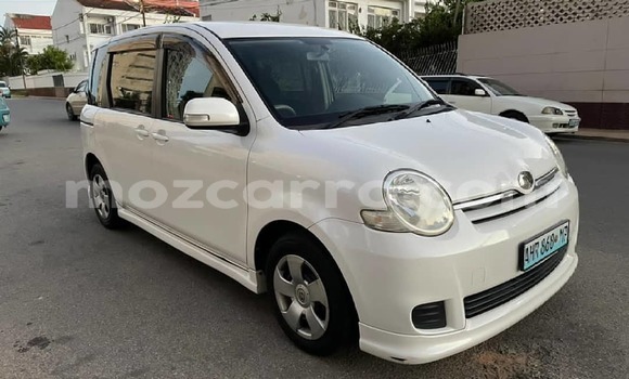 Comprar Novo Toyota Sienta Branco Carro em Maputo em Maputo Comprar Novo Toyota Sienta Branco Carro em Maputo em Maputo