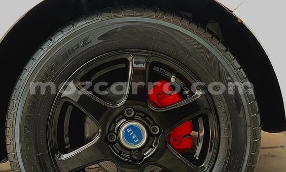 Comprar Novo Mazda Demio Branco Carro em Maputo em Maputo Comprar Novo Mazda Demio Branco Carro em Maputo em Maputo