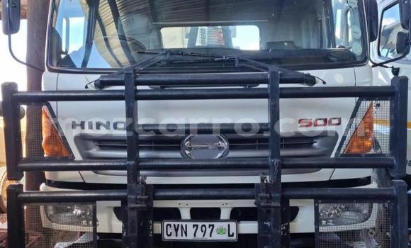 Comprar Usado Hino 300 Series De outros Caminhão em Maputo em Maputo Comprar Usado Hino 300 Series De outros Caminhão em Maputo em Maputo