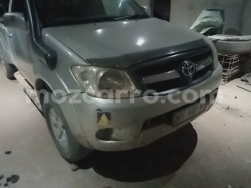 Big with watermark toyota hilux maputo magude 10279