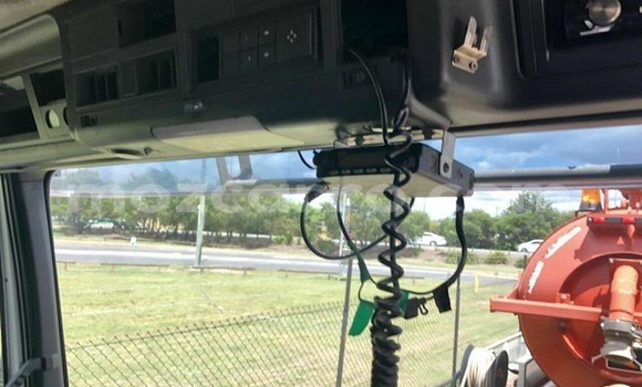 Comprar Usado Iveco Cargo Branco Caminhão em Maputo em Maputo Comprar Usado Iveco Cargo Branco Caminhão em Maputo em Maputo