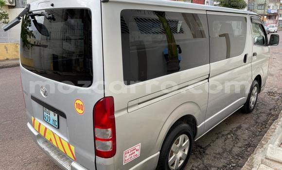 Comprar Usado Toyota Hiace Prata Carro em Maputo em Maputo Comprar Usado Toyota Hiace Prata Carro em Maputo em Maputo