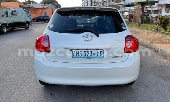 Comprar Usado Toyota Auris Branco Carro em Maputo em Maputo Comprar Usado Toyota Auris Branco Carro em Maputo em Maputo