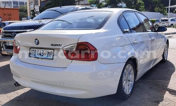 Tenga Tsaru BMW 3-Series Chena Mota in Ancuabe in Cabo Delgado Tenga Tsaru BMW 3-Series Chena Mota in Ancuabe in Cabo Delgado