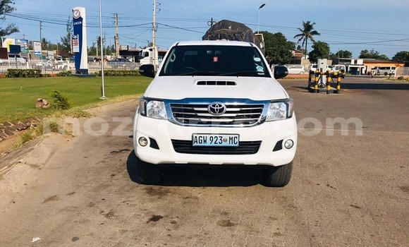 Comprar Usado Toyota Hilux Branco Carro em Ancuabe em Cabo Delgado Comprar Usado Toyota Hilux Branco Carro em Ancuabe em Cabo Delgado