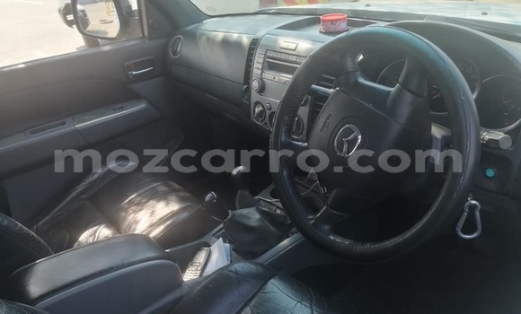 Comprar Usado Mazda BT-50 Branco Carro em Ancuabe em Cabo Delgado Comprar Usado Mazda BT-50 Branco Carro em Ancuabe em Cabo Delgado