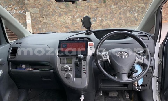 Comprar Usado Toyota Ractis Branco Carro em Ancuabe em Cabo Delgado Comprar Usado Toyota Ractis Branco Carro em Ancuabe em Cabo Delgado