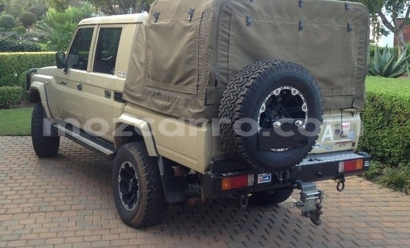 Comprar Usado Toyota Land Cruiser Bege Carro em Maputo em Maputo Comprar Usado Toyota Land Cruiser Bege Carro em Maputo em Maputo