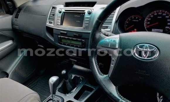 Comprar Usado Toyota Hilux Branco Carro em Maputo em Maputo Comprar Usado Toyota Hilux Branco Carro em Maputo em Maputo