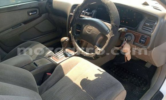 Comprar Usado Toyota Chaser Branco Carro em Ancuabe em Cabo Delgado Comprar Usado Toyota Chaser Branco Carro em Ancuabe em Cabo Delgado