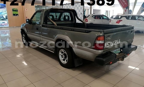 Buy Used Isuzu KB Silver Car in Maputo in Maputo