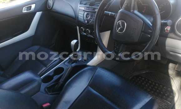 Nunua Ilio tumika Mazda BT-50 Nyeupe Gari ndani ya Maputo nchini Maputo Nunua Ilio tumika Mazda BT-50 Nyeupe Gari ndani ya Maputo nchini Maputo