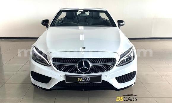 Comprar Usado Mercedes‒Benz C-Class Branco Carro em Maputo em Maputo Comprar Usado Mercedes‒Benz C-Class Branco Carro em Maputo em Maputo