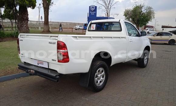 Buy Used Toyota Hilux White Car in Maputo in Maputo Buy Used Toyota Hilux White Car in Maputo in Maputo