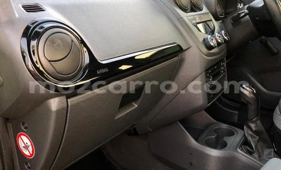 Comprar Usado Chevrolet S-10 Pickup Verde Carro em Maputo em Maputo Comprar Usado Chevrolet S-10 Pickup Verde Carro em Maputo em Maputo