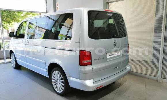 Comprar Usado Volkswagen Caravelle Branco Carro em Maputo em Maputo Comprar Usado Volkswagen Caravelle Branco Carro em Maputo em Maputo