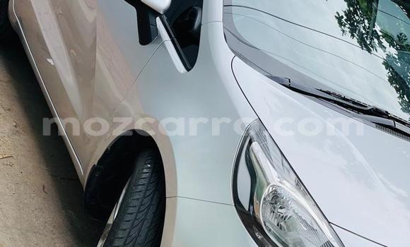 Comprar Usado Kia Rio De outros Carro em Maputo em Maputo Comprar Usado Kia Rio De outros Carro em Maputo em Maputo