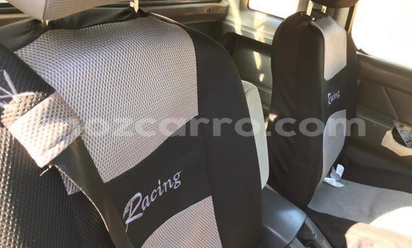 Nunua Ilio tumika Nissan Pickup Nyeupe Gari ndani ya Maputo nchini Maputo Nunua Ilio tumika Nissan Pickup Nyeupe Gari ndani ya Maputo nchini Maputo