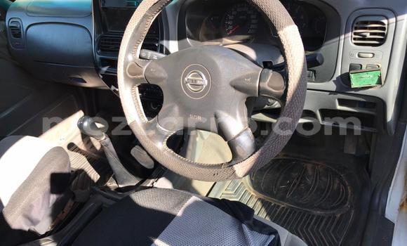 Nunua Ilio tumika Nissan Pickup Nyeupe Gari ndani ya Maputo nchini Maputo Nunua Ilio tumika Nissan Pickup Nyeupe Gari ndani ya Maputo nchini Maputo