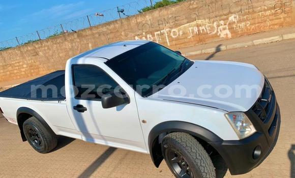 Buy Used Isuzu D-MAX White Car in Maputo in Maputo Buy Used Isuzu D-MAX White Car in Maputo in Maputo