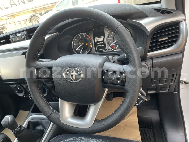 Big with watermark toyota hiluxe revo maputo maputo 10500