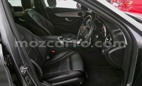 Nunua Ilio tumika Mercedes-Benz C-Classe Fedha Gari ndani ya Mocambique nchini Nampula Nunua Ilio tumika Mercedes-Benz C-Classe Fedha Gari ndani ya Mocambique nchini Nampula