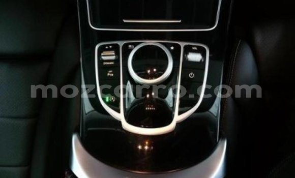 Nunua Ilio tumika Mercedes-Benz C-Classe Fedha Gari ndani ya Mocambique nchini Nampula Nunua Ilio tumika Mercedes-Benz C-Classe Fedha Gari ndani ya Mocambique nchini Nampula